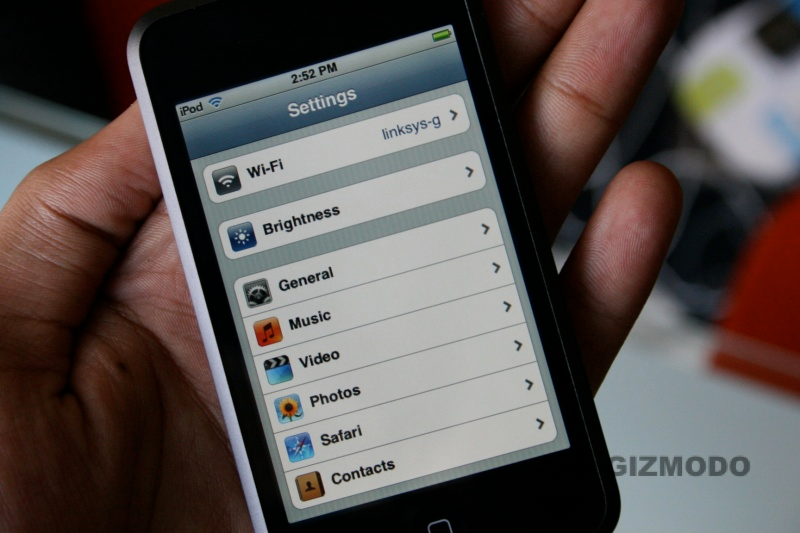 Illustration for article titled Apple iPod touch Review (Verdict: Good In the Face of Greatness)